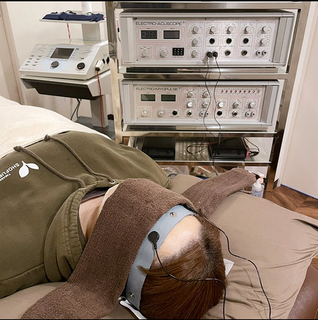 長年のデスクワークによる慢性的な不調からの解放事例